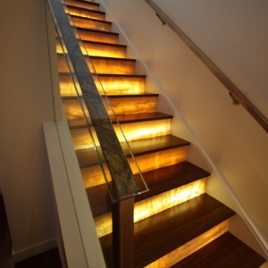 Освещение домашней лестницы
